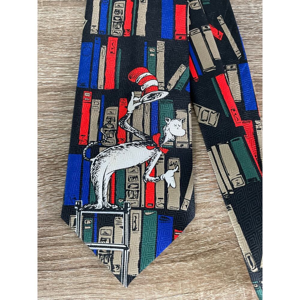Dr. Seuss Vintage Library Bookshelf Tie Necktie‎ Cat in the Hat Novelty Menswear - Picture 9 of 11